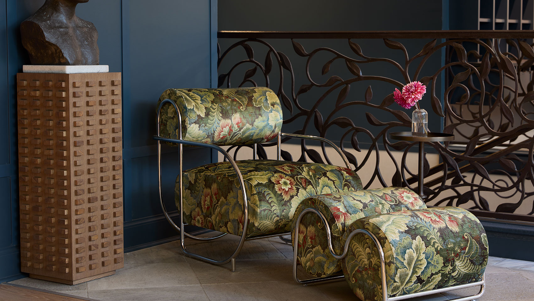 Monaco Seattle Front Desk