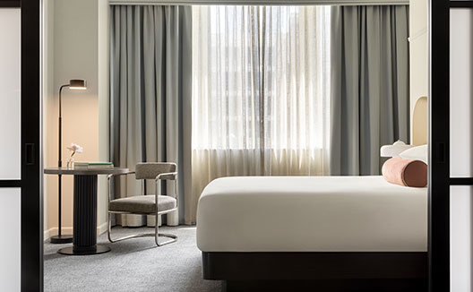 Monaco Seattle king guestroom